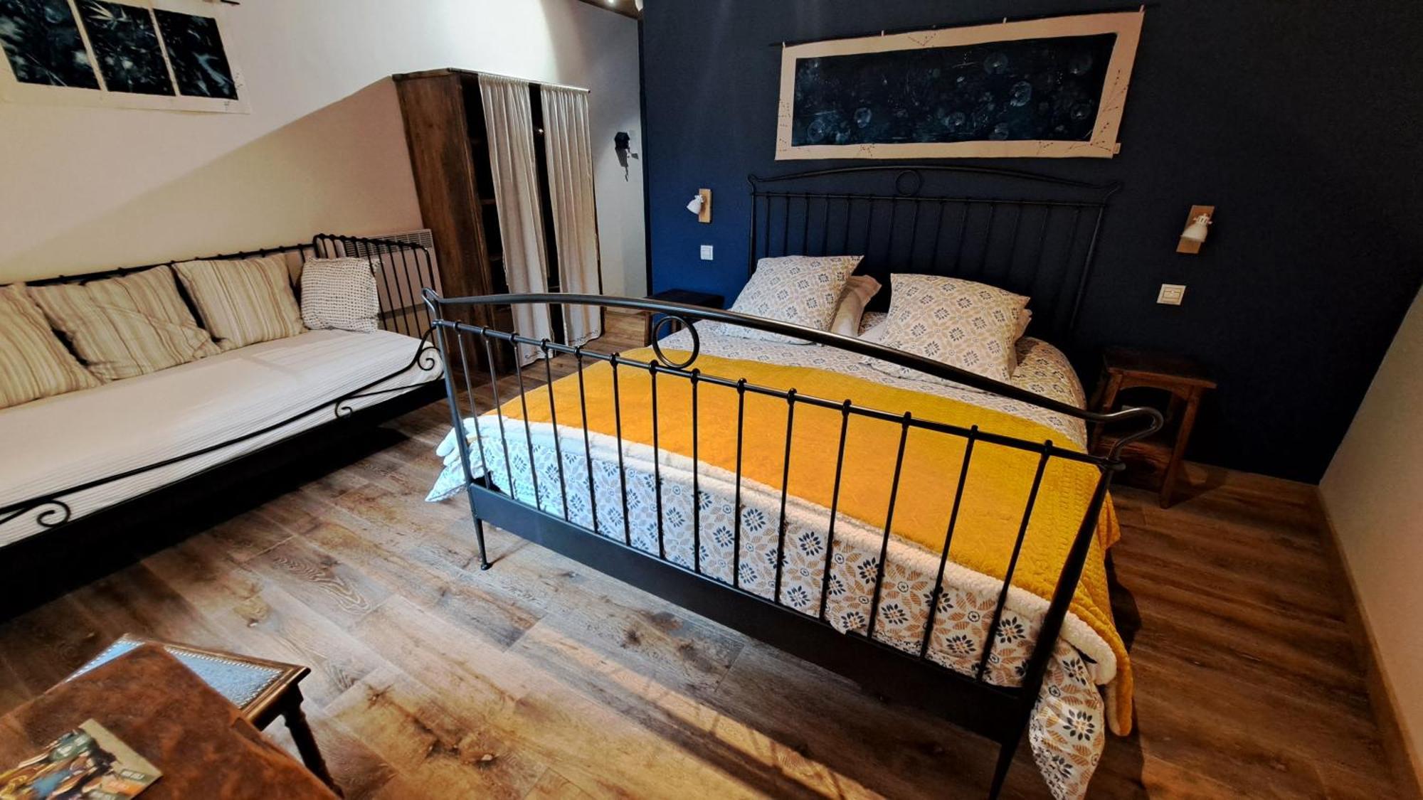 Bed and Breakfast Le Sareymond Menée Exteriér fotografie